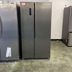 Frigidaire Side By Side Refrigerator E7