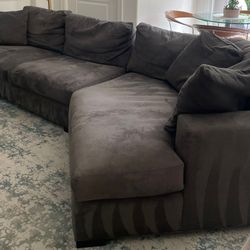 Room & Board Modern Metro Sofa w/chaise 