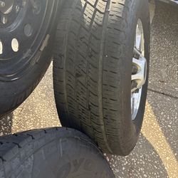 LT265/70R17