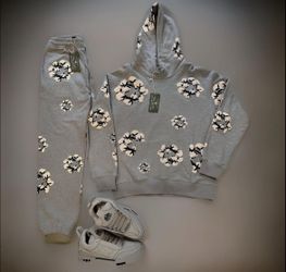 Set Available 