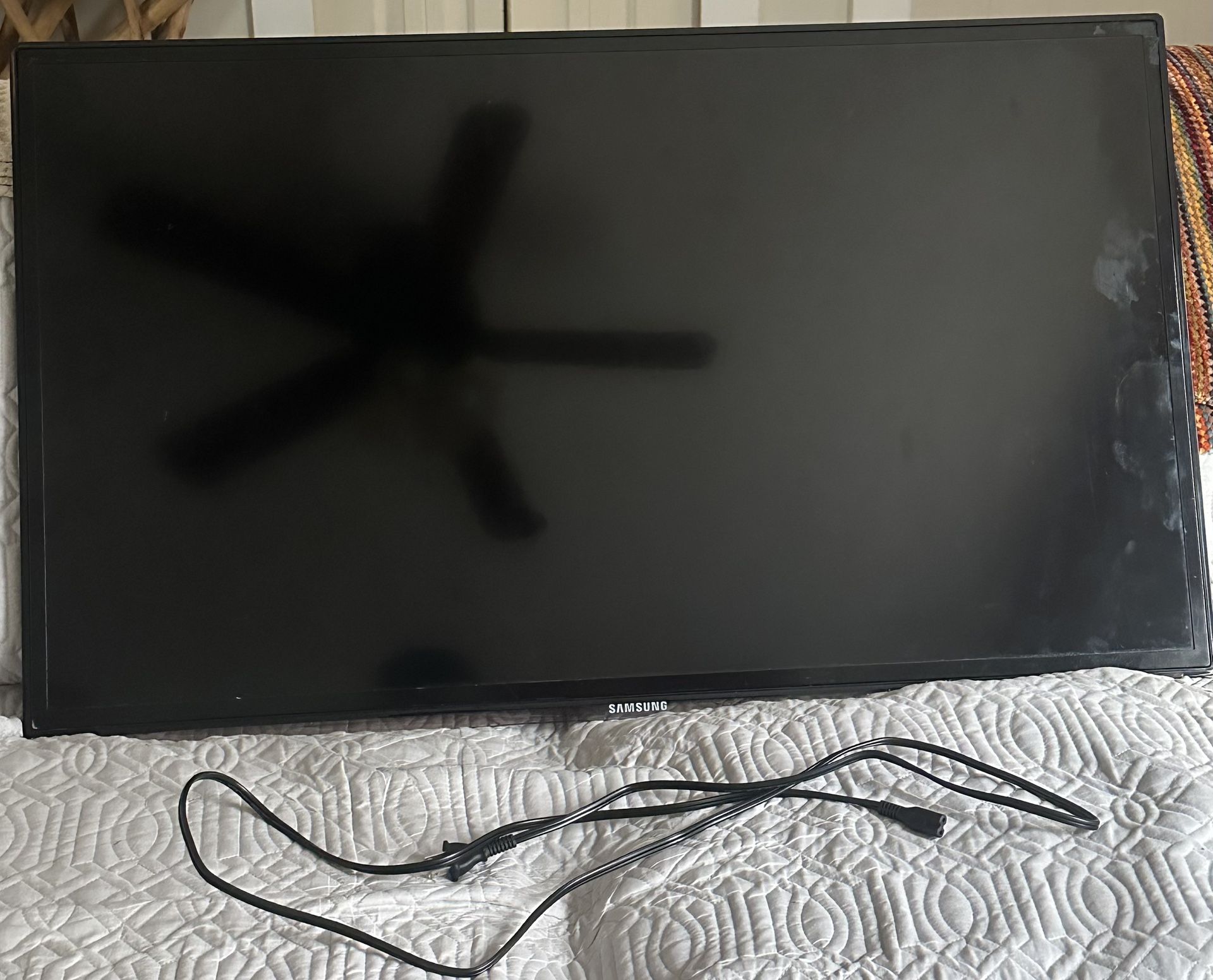 2012 40 Inch Samsung Tv