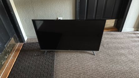 New tv CASH ONLY*