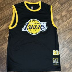 NBA LA Lakers LeBron James Sleeveless Tank Top / Muscle Shirt Medium.