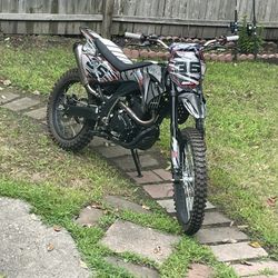 250cc Dirtbike Runs Apollo 