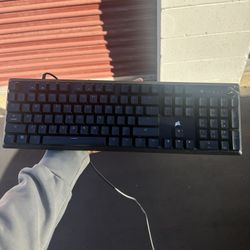 Corsair Mechanical Keyboard K70