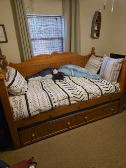Trundle Bed Solid Wood. New Mattresses 