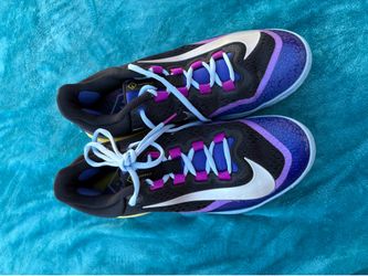 baseball cleats