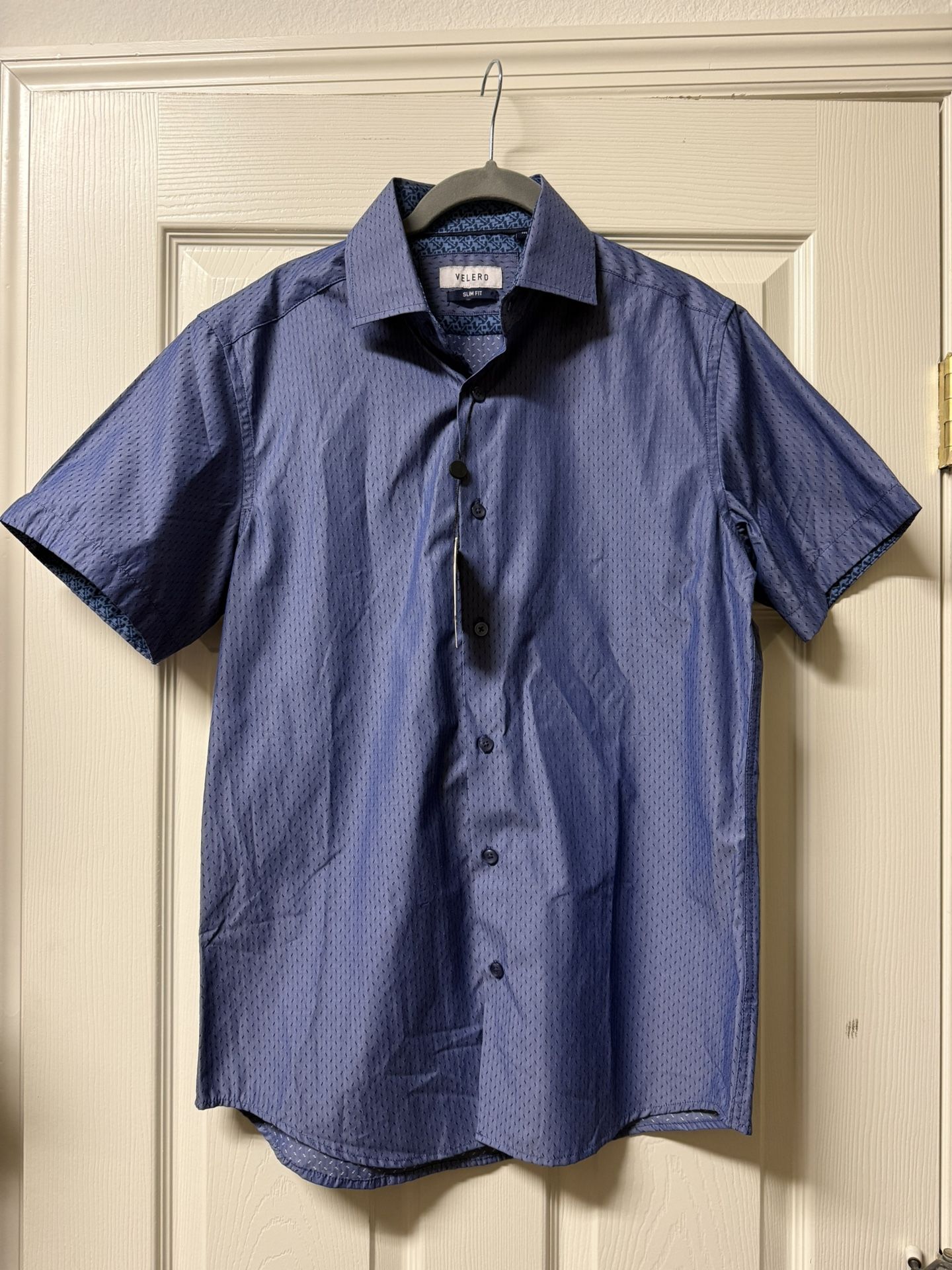 Brand New Men's Blue Short Sleeve Shirt, Slim Fit Medium