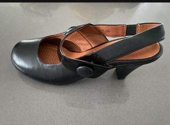 Kenneth Cole Black leather  women's shoes