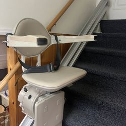 Bruno SRE-3000 Chair Stairlift