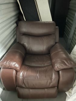 Leather sofa and recliner lazy boy set