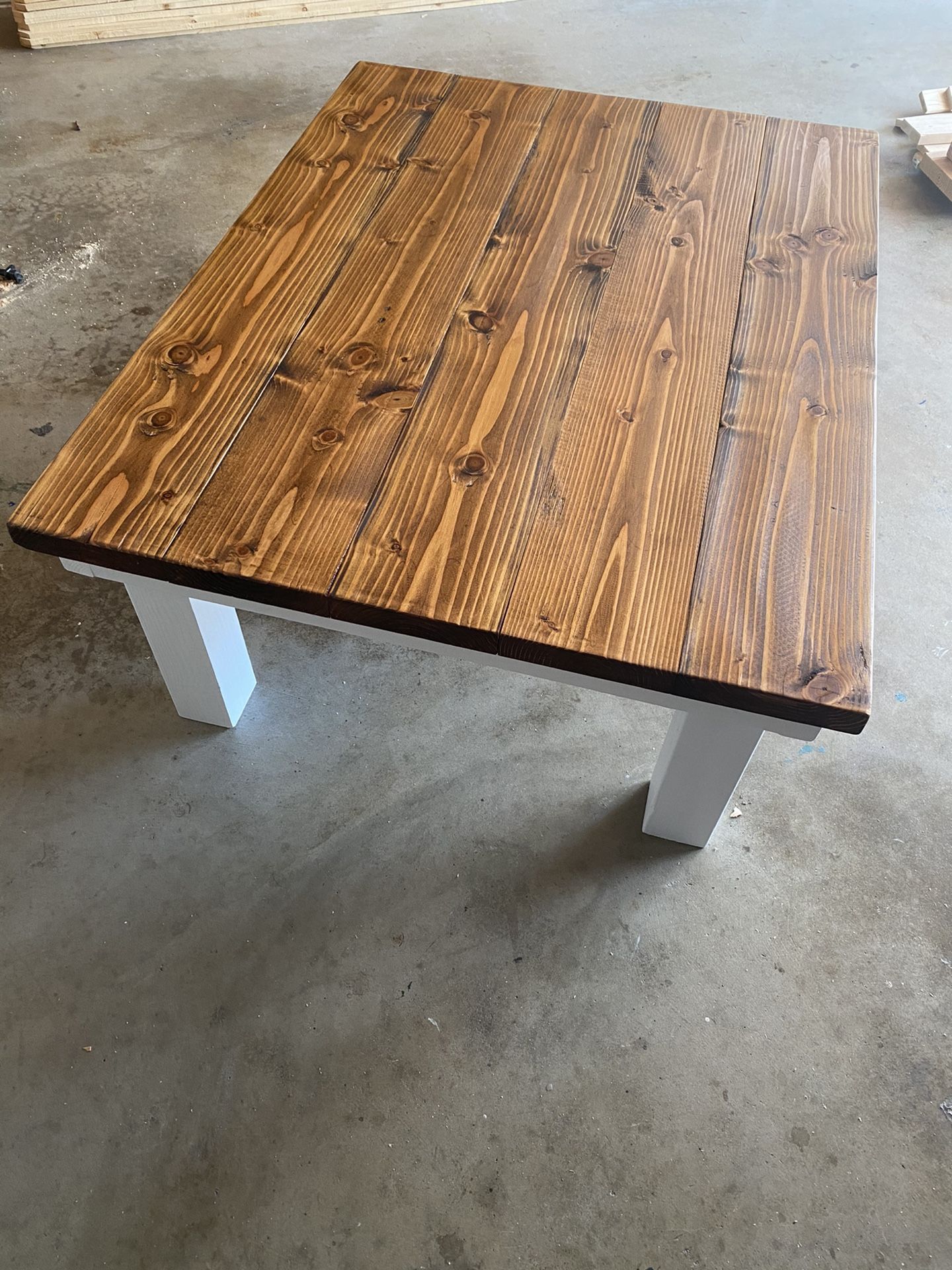 Farmhouse Coffee table costume