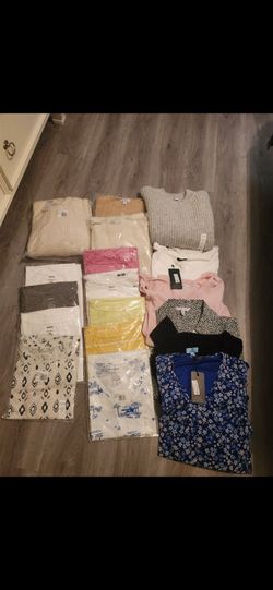 19 BRAND NEW W TAG Women's tops