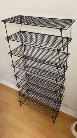 8 stackable wireframe  shoe stands
