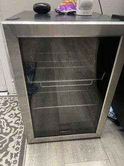 Mini fridge