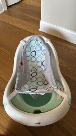 Fisher Price baby bathtub