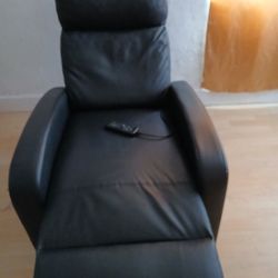Modern recliner chair