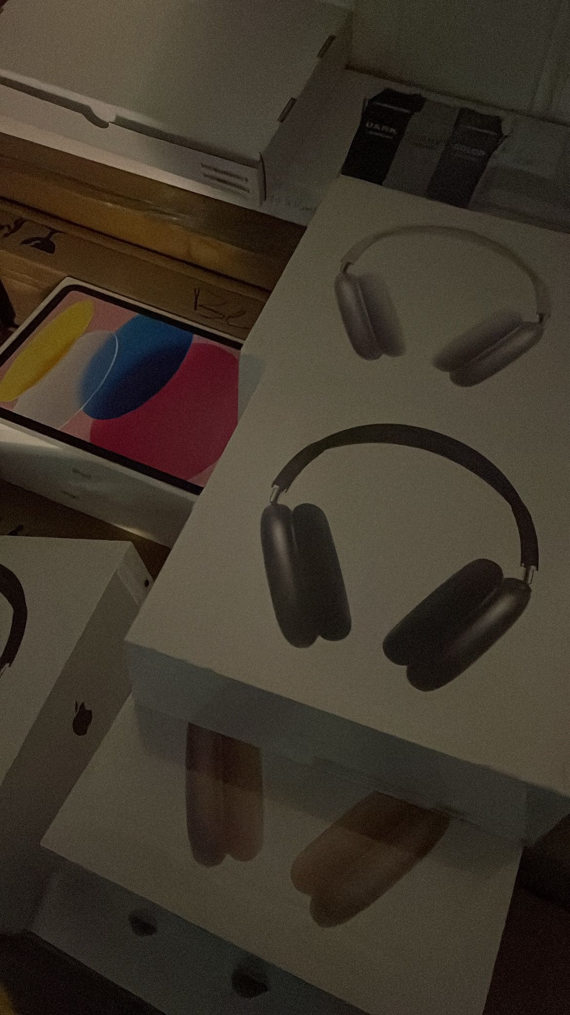 Apple AirPod Maxes