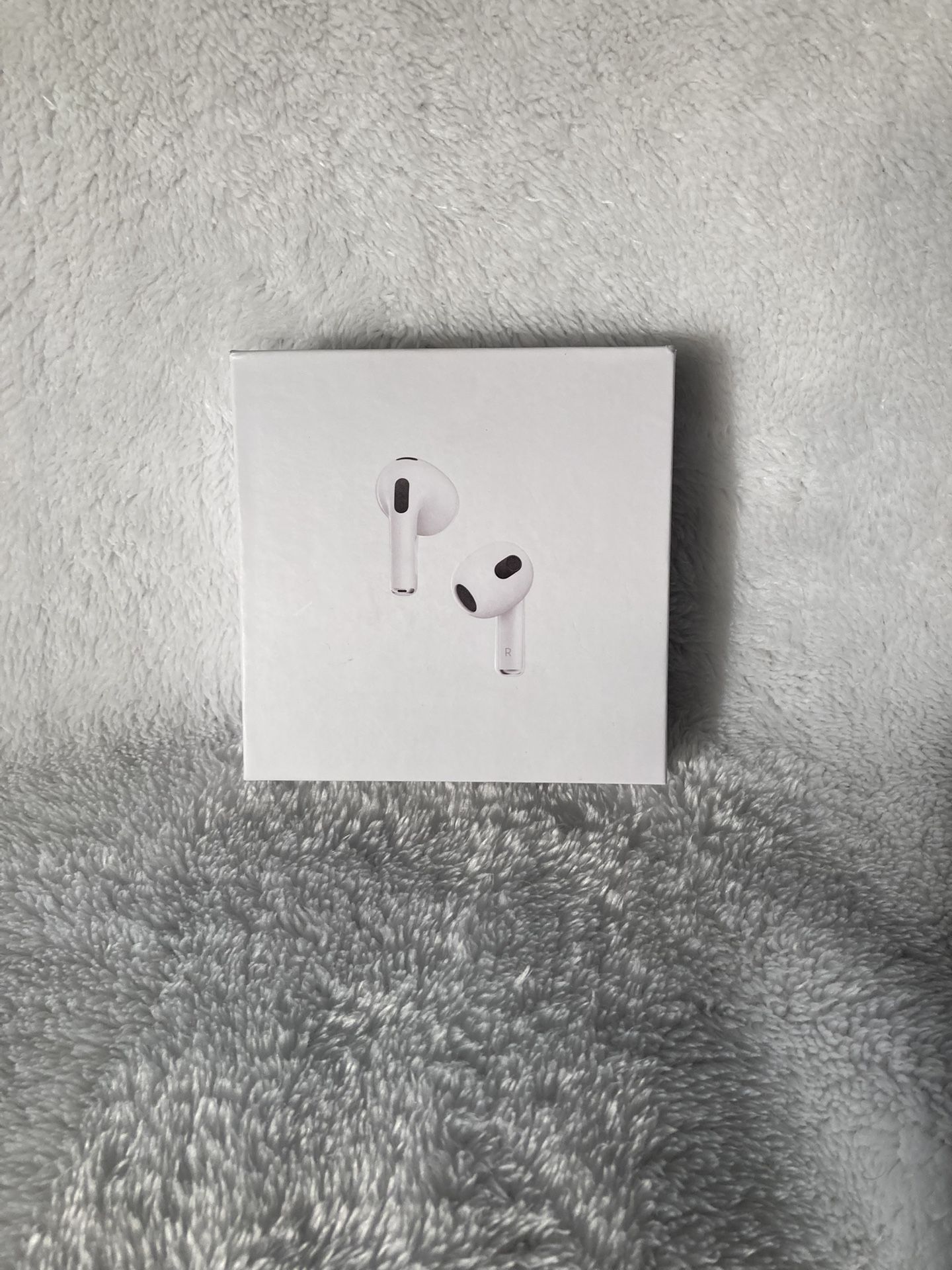 AirPod Gen 3