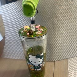 Starbucks snow globe cup￼