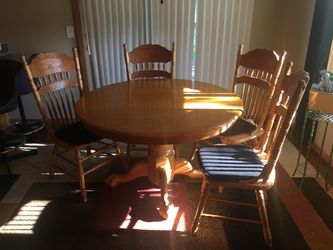 Solid wood Dining Table with 6Chairs