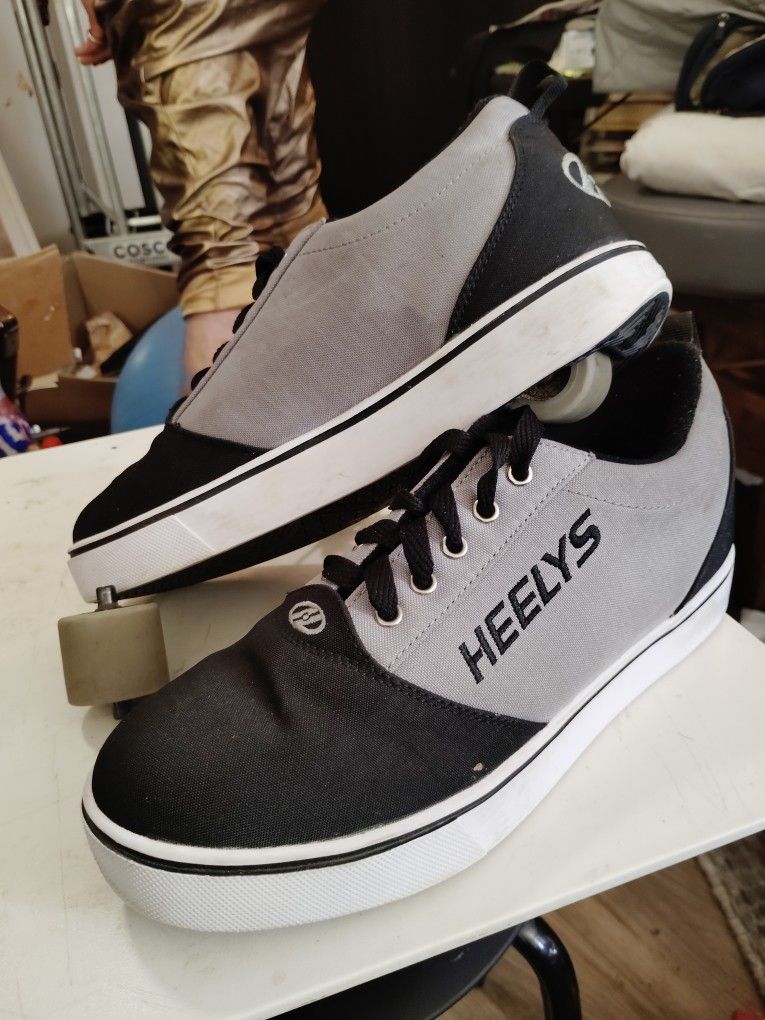 Heely's Skater Shoes