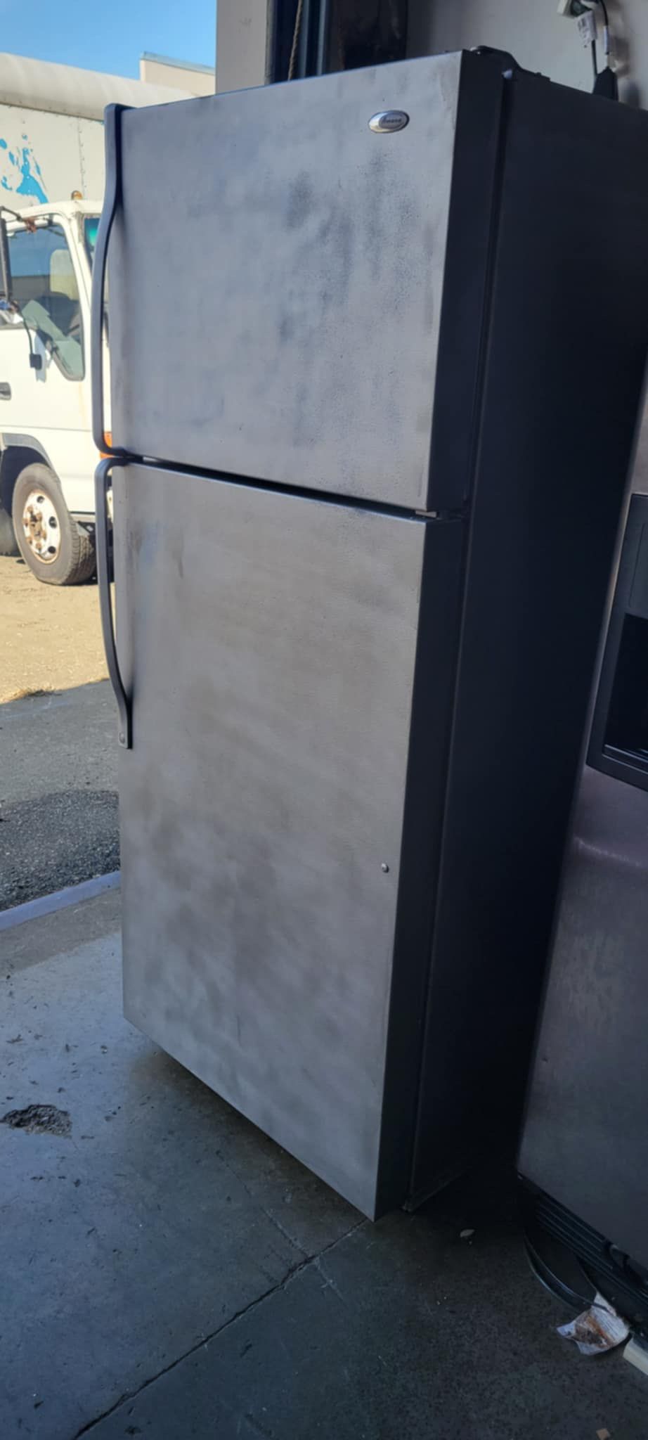 Amana refrigerator