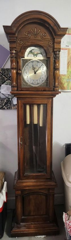⭐️Ridgeway grandfather clock⭐️Make us an offer ⭐️