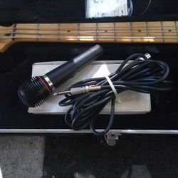 Base guitar with case  and accessories