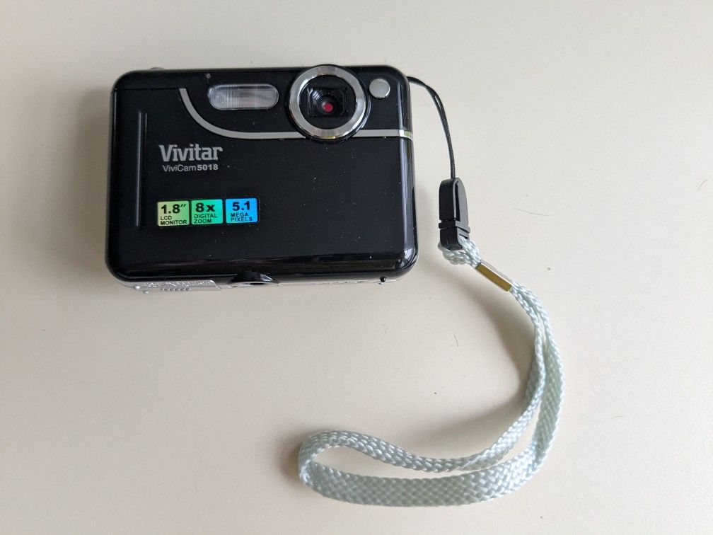 Vivitar ViviCam 5018 Digital Camera Tested and Working with Original Box
