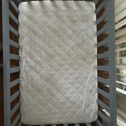 Convertible 4-in-1 Mini Crib