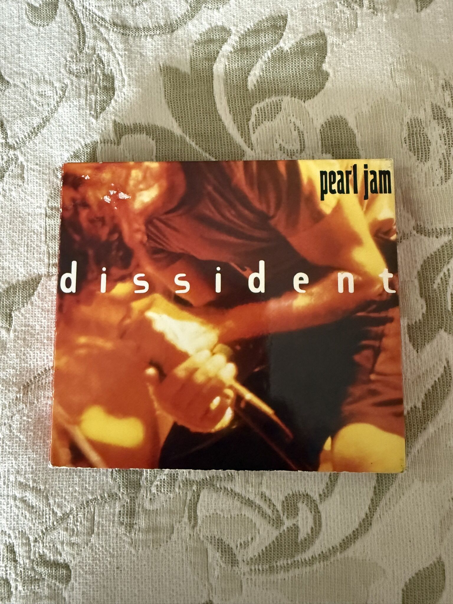 Pearl Jam “Dissident” Live in Atlanta 3 Red CDs Epic 1994 Special Edition