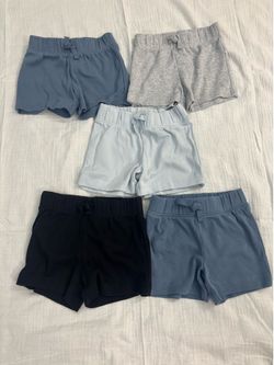 Carter’s 6 mo 5 set Boy Summer shorts