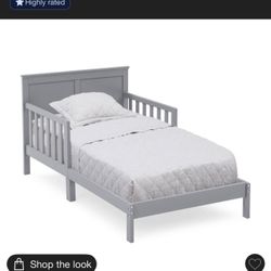 Toddler bed