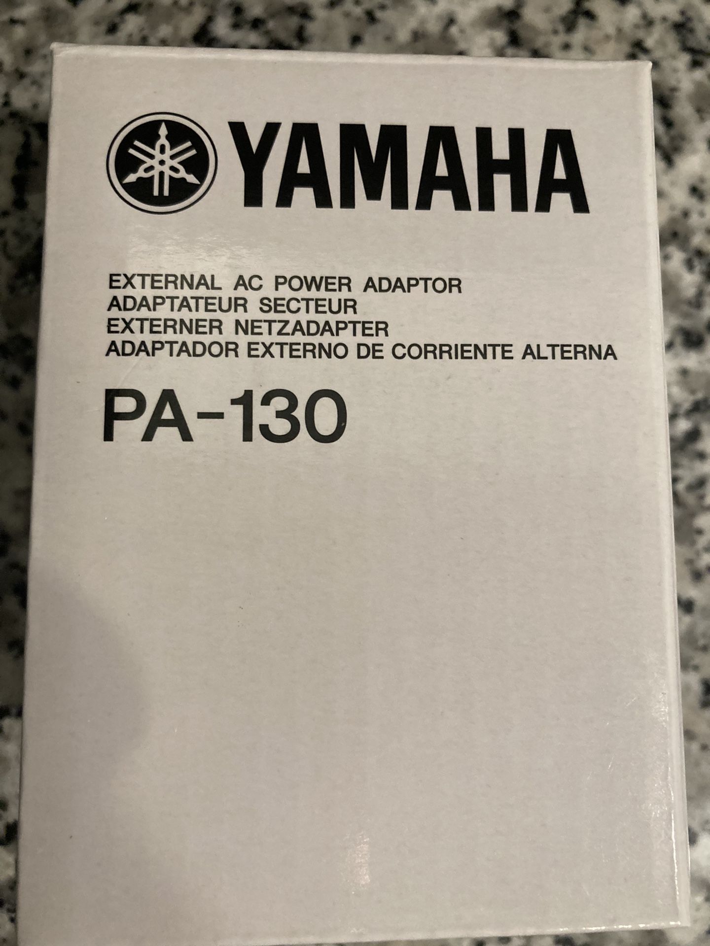 Yamaha PA -130 Power Adapter