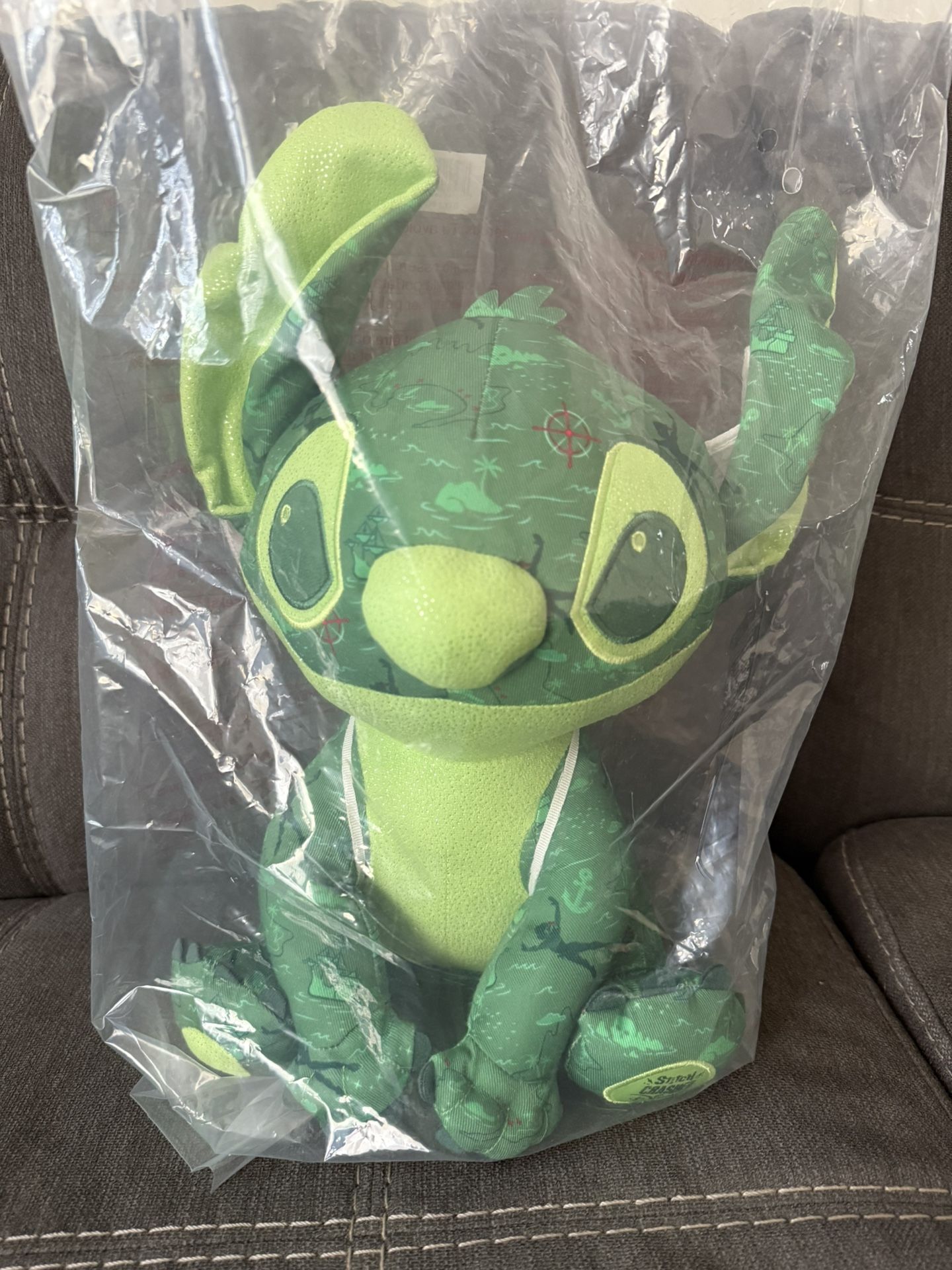 Stitch Crashes Disney - Peter Pan Limited Edition Plush #11 out of 12