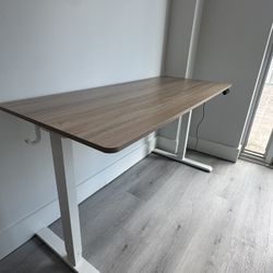 2 Electric Standing Desks + 2 Ergonomic Office Chairs – Excellent Condition 