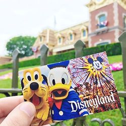 Disneyland ticket park hopper