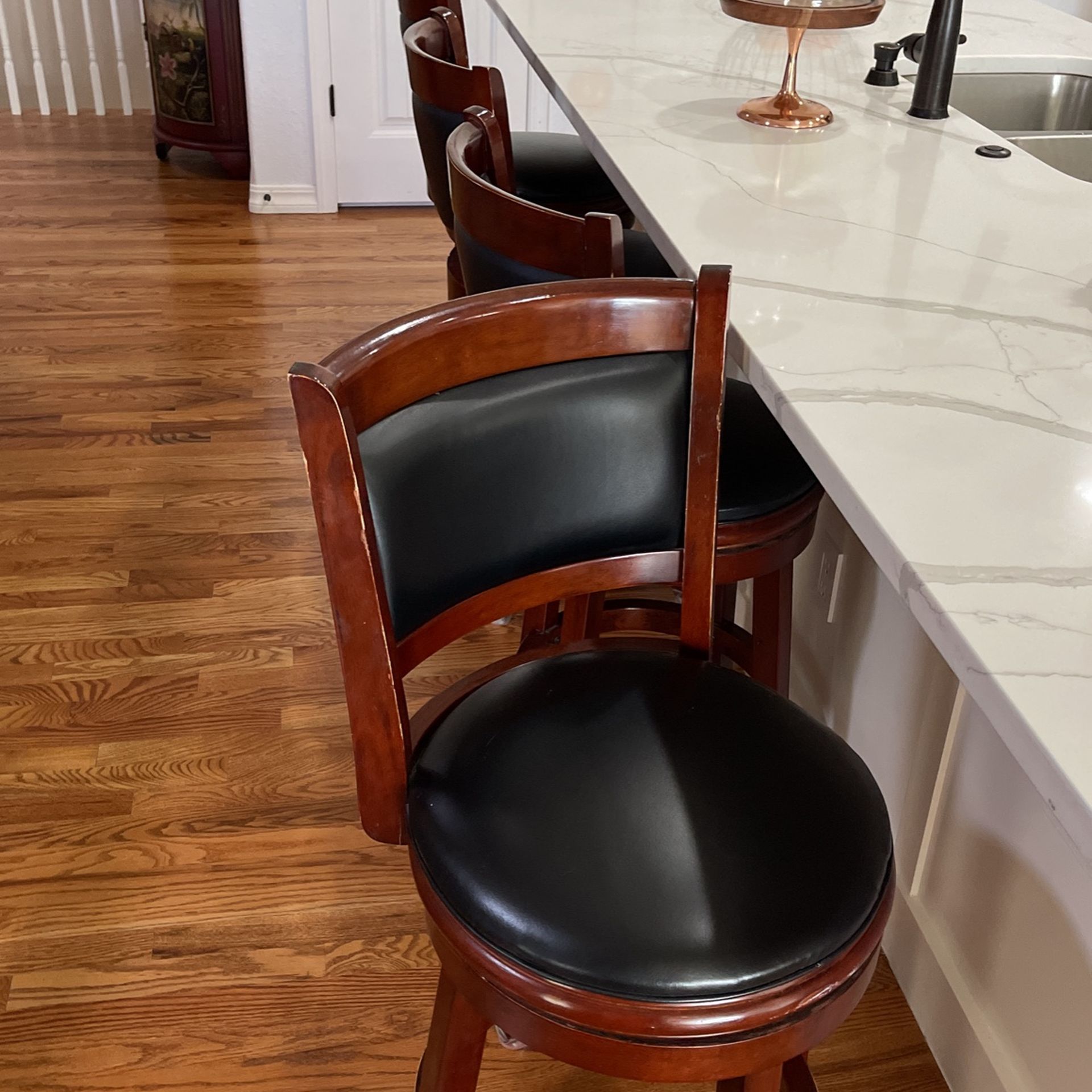 Bar Stools - Counter Depth, Swivel