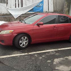 2011 TOYOTA CAMRY LE