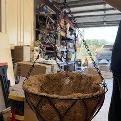 Metal Hanging Baskets 