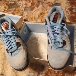 Jordan Retro 4 University Blues