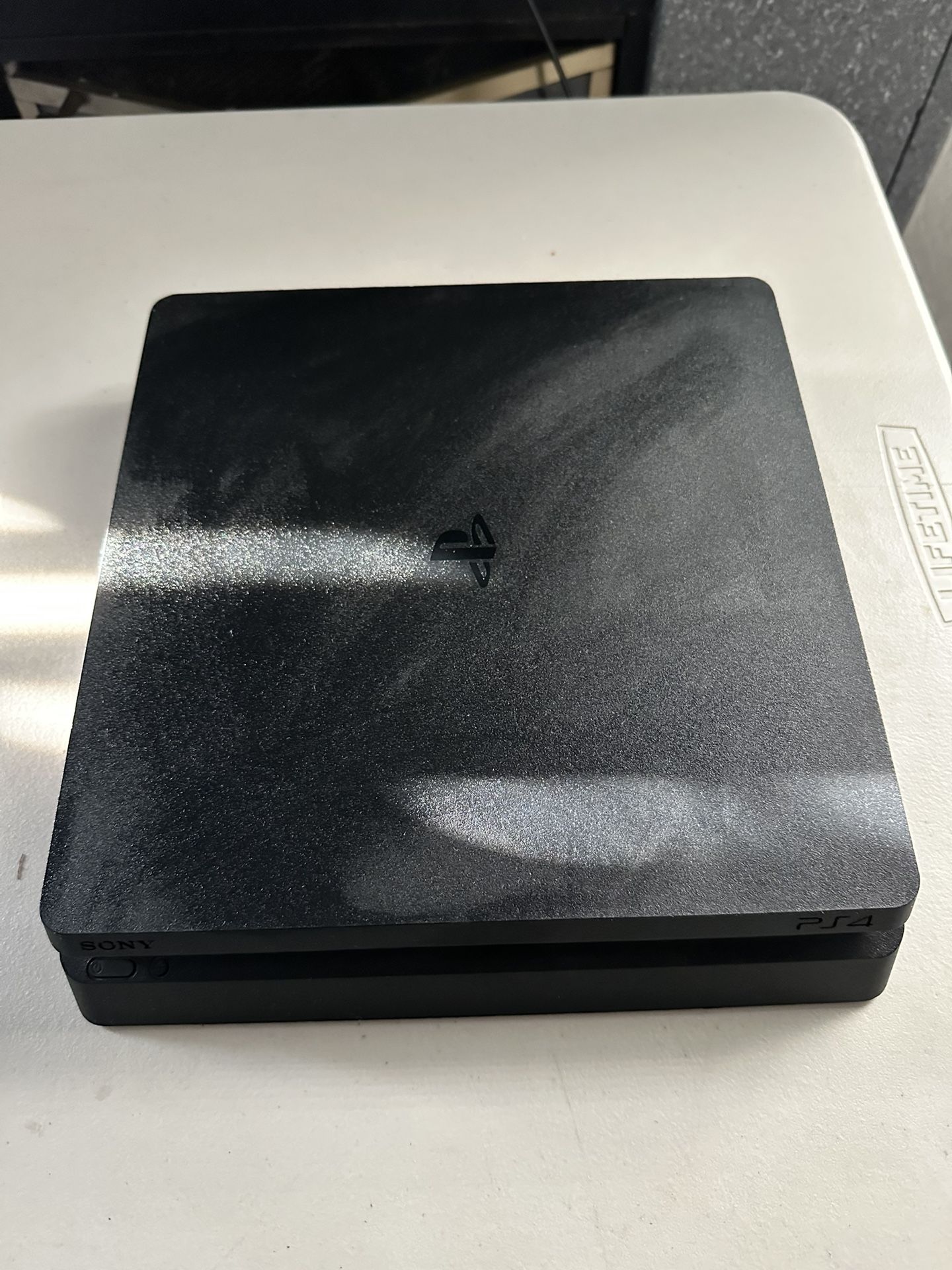 PS4