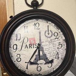 Paris Clock 