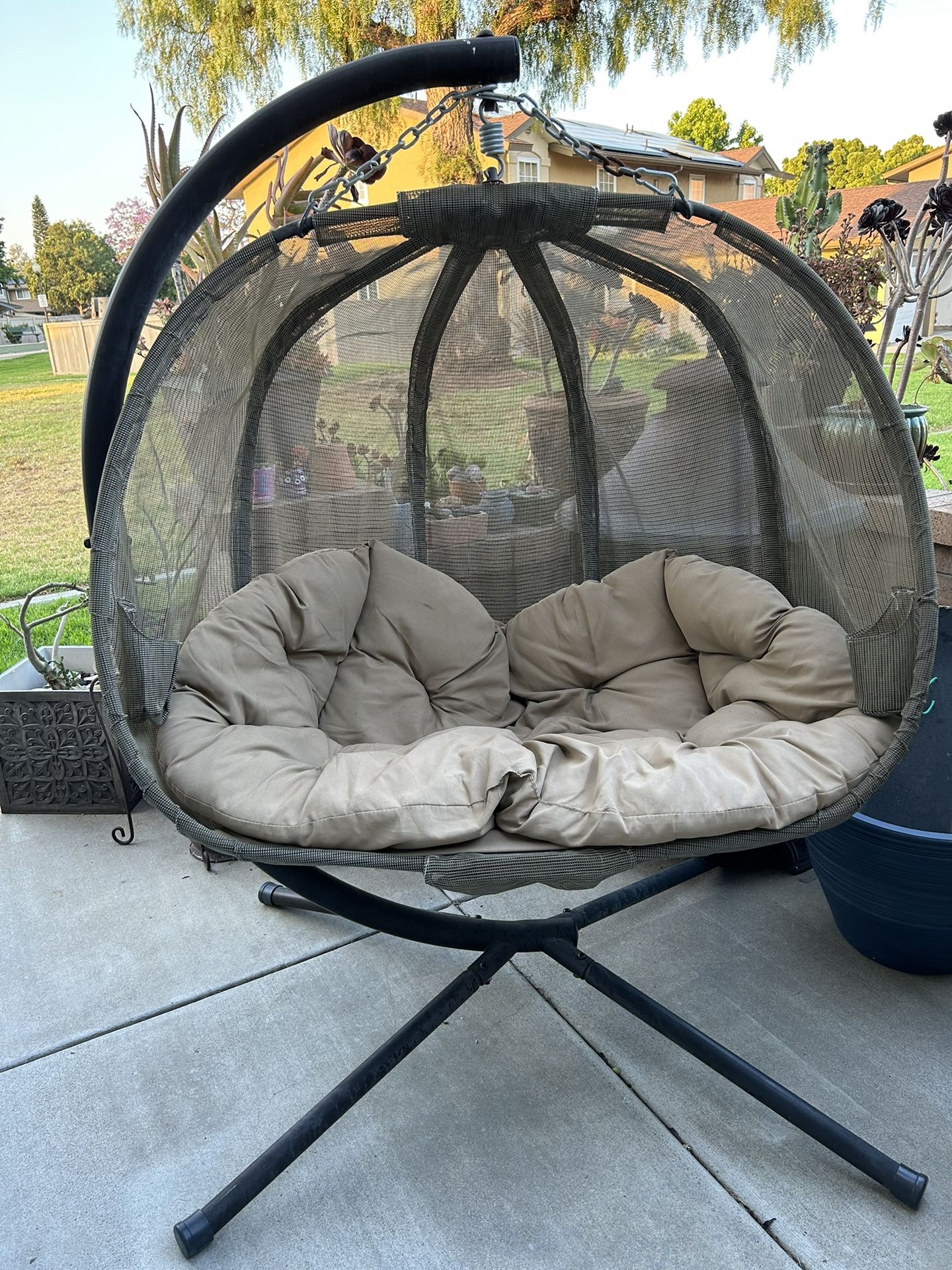 Flower House Hanging Pumpkin Loveseat Chair with Stand