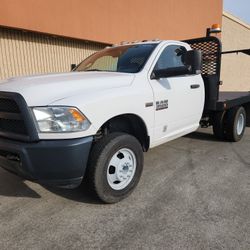2014 Dodge Ram 3500 4X4 DUALLY 