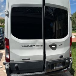 Ford Transit 350 HD  ****PATRS ONLY*****