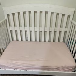 Baby Crib Converts To Daybed Or Toddler Bed