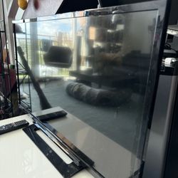 Sony Bravia 32” LCD TV – Great Condition, with Remote