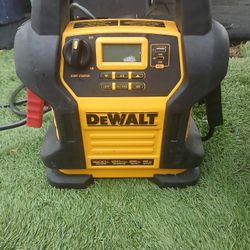 Dewalt Jump Starter Air Comp & Charger